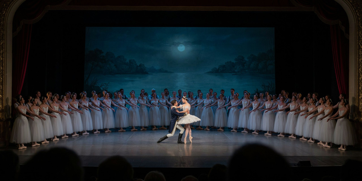 Swan Lake in-the-round – English National Ballet, photo 13